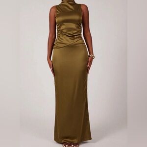 elodie maxi dress mars the label Your next IT GIRL moment look secured